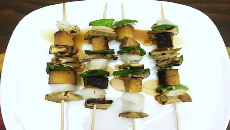 Pinchitos de tofu y verduras